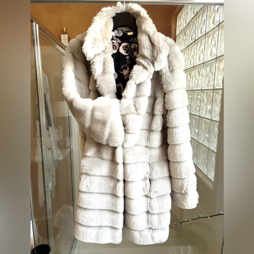 Eliza J Silver Neutral Faux Fur Coat S